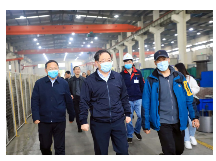 省经信厅牛弩韬厅长一行莅临博天堂网址调研